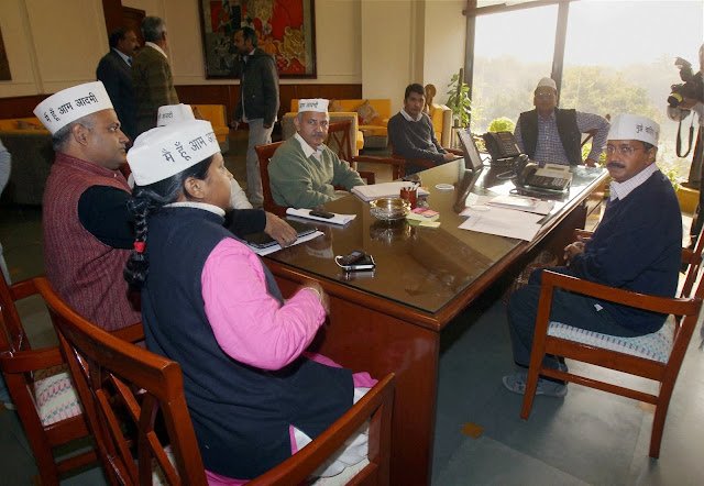ये ब्यूरोक्रेट्स करेंगे अरविंद के मंत्रियों की मदद