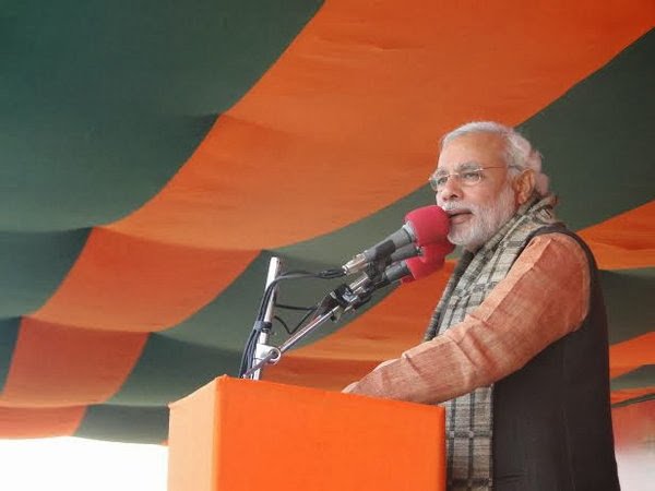 वाराणसी में मोदी ने लिया राम का नाम