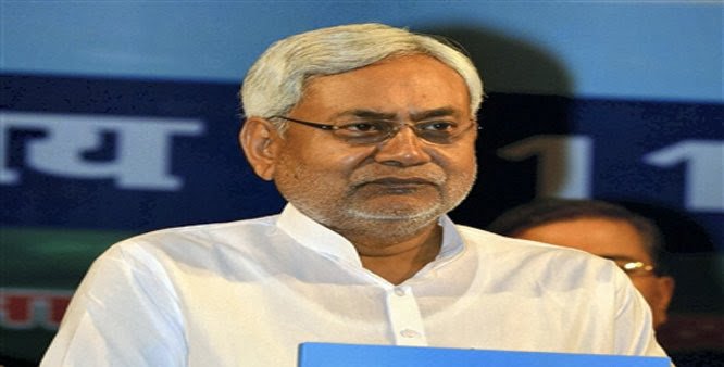 मोदी दिखा रहे हैं सपने- नीतीश कुमार