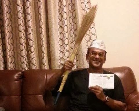 बॉलीवुड सिंगर रेमो भी जुड़े AAP से बॉलीवुड सिंगर रेमो भी जुड़े AAP से