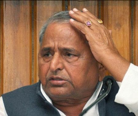 फंसते जा रहे हैं मुलायम फंसते जा रहे हैं मुलायम