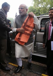 नरेंद्र मोदी पहुंचे दिल्ली, बनाएंगे चुनावी रणनीति नरेंद्र मोदी पहुंचे दिल्ली, बनाएंगे चुनावी रणनीति