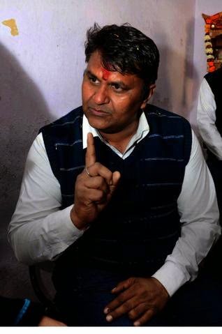 “आप” में बगावत, बिन्नी मंत्री न बनने से नाराज़ “आप” में बगावत, बिन्नी मंत्री न बनने से नाराज़