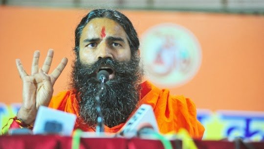 बाबा रामदेव का बचकाना ‘अर्थयोग’