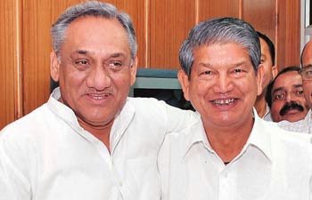 बहुगुणा की जायेगी कुर्सी, हरीश रावत सीएम के रेस में सबसे आगे लेकिन राहुल की पसंद इंदिरा बहुगुणा की जायेगी कुर्सी, हरीश रावत सीएम के रेस में सबसे आगे लेकिन राहुल की पसंद इंदिरा