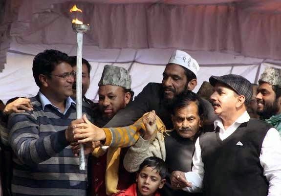 तीन घंटे भी नहीं चला बिन्नी का अनशन तीन घंटे भी नहीं चला बिन्नी का अनशन