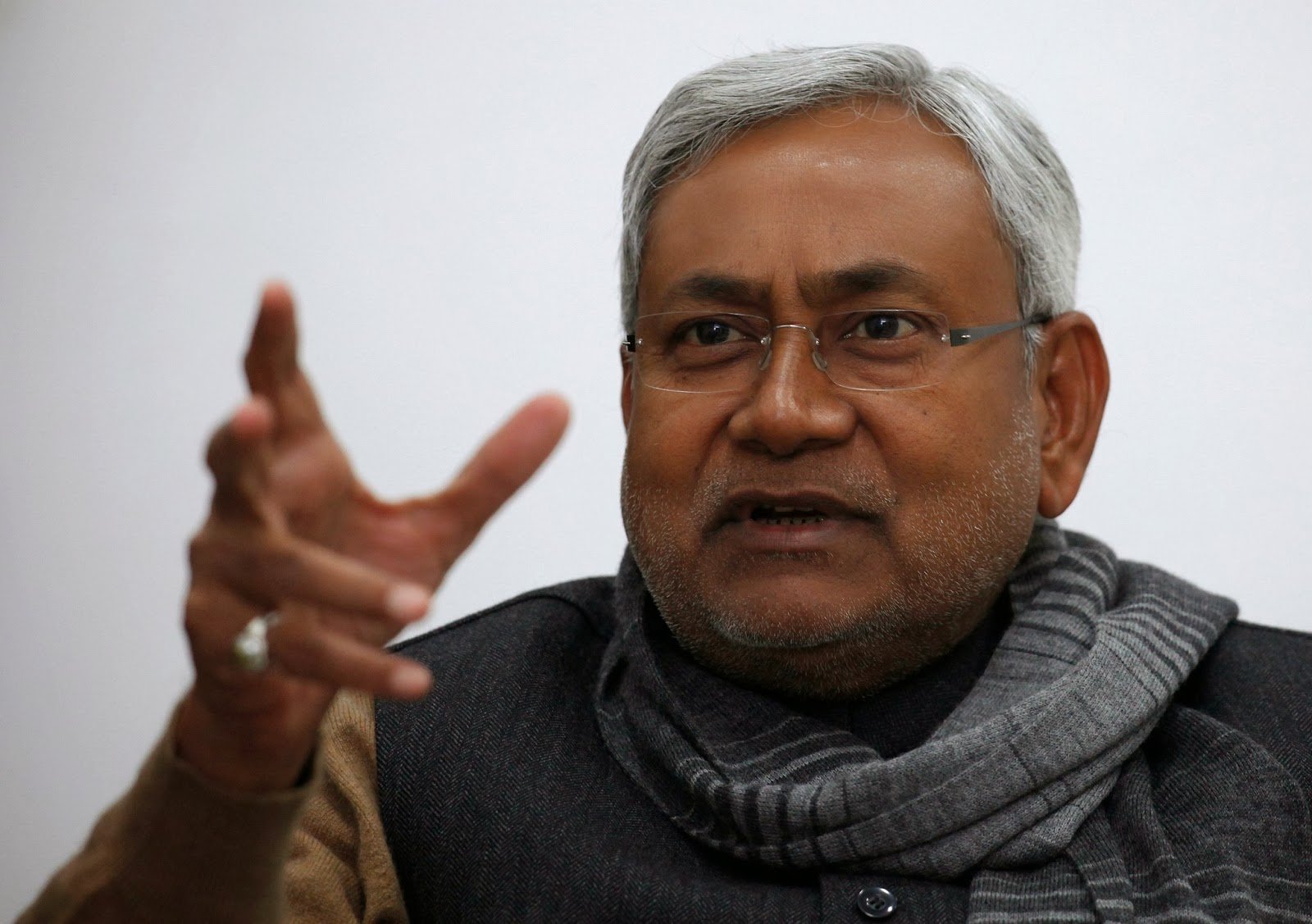 भ्रष्टाचार पर नीतीश भी गंभीर, 15 जनवरी को लगेगी डीएम-एसपी की क्लास भ्रष्टाचार पर नीतीश भी गंभीर, 15 जनवरी को लगेगी डीएम-एसपी की क्लास