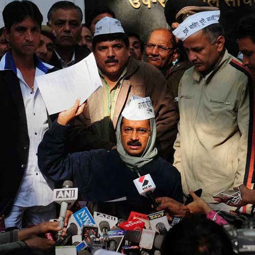 जनलोकपाल पर केजरीवाल ने लिखी एलजी को चिट्ठी, पढ़िये पूरा खत
