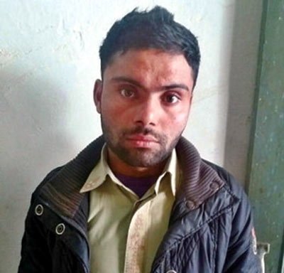 कोहली का पाकिस्तानी फैन जाएगा 10 साल जेल में कोहली का पाकिस्तानी फैन जाएगा 10 साल जेल में