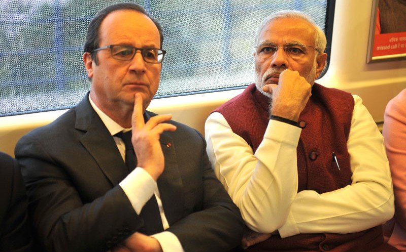 PHOTO: मोदी ने की होलांदे के साथ दिल्ली मेट्रो में इको फ्रेंडली यात्रा