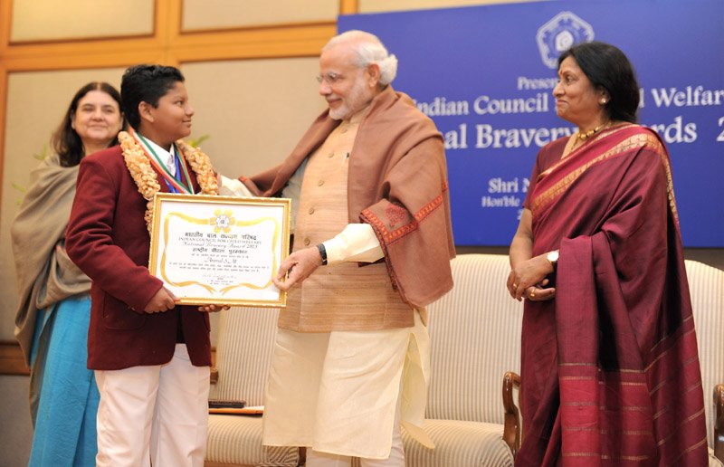 25 बाल वीरों को पीएम ने किया सम्मानित, देखिए फोटो और वीडियो - Image 3 25 बाल वीरों को पीएम ने किया सम्मानित, देखिए फोटो और वीडियो - Image 3