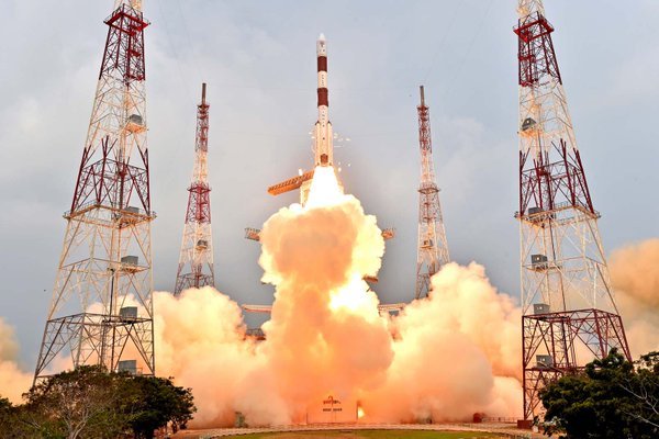 इसरो ने लॉन्च किया देसी जीपीएस उपग्रह, पीएम ने दी बधाई इसरो ने लॉन्च किया देसी जीपीएस उपग्रह, पीएम ने दी बधाई