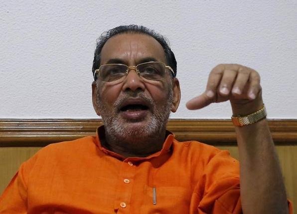देश को श्वेत और नीली क्रांति की ज़रुरत – कृषि मंत्री देश को श्वेत और नीली क्रांति की ज़रुरत – कृषि मंत्री