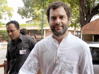 POLITICS: छुट्टी से लौटे राहुल, जाएंगे मुंबई दौरे पर