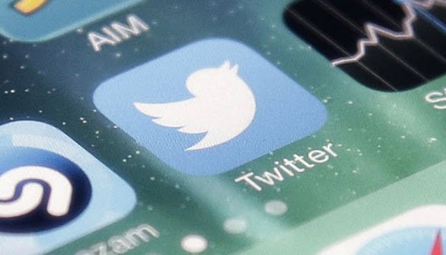 लोगों ने ट्विटर पर ही दी ट्विटर को श्रद्धांजलि, लिखा #RIPTwitter, जाने क्यों? लोगों ने ट्विटर पर ही दी ट्विटर को श्रद्धांजलि, लिखा #RIPTwitter, जाने क्यों?