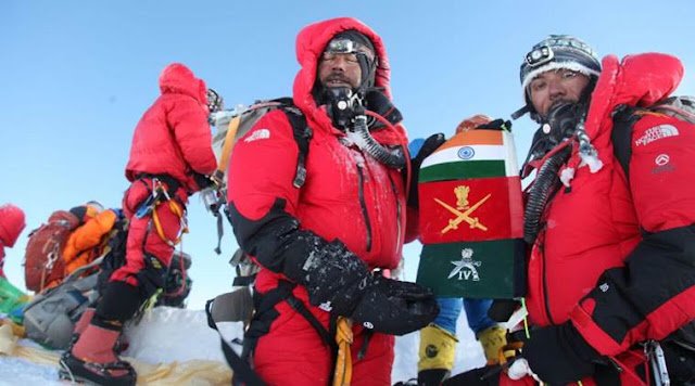 भारतीय वायु सेना का माउंट धौलागिरि (8167 मी)-2017 के लिए पर्वतारोहण अभियान भारतीय वायु सेना का माउंट धौलागिरि (8167 मी)-2017 के लिए पर्वतारोहण अभियान