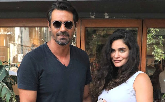 Arjun Rampal की गर्लफ्रेंड गैब्रिएला आज फिर पहुंची NCB दफ्तर Arjun Rampal की गर्लफ्रेंड गैब्रिएला आज फिर पहुंची NCB दफ्तर