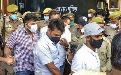 सुप्रीम कोर्ट का पत्रकार सिद्दीकी कप्पन की गिरफ्तारी पर उत्तर प्रदेश सरकार को नोटिस सुप्रीम कोर्ट का पत्रकार सिद्दीकी कप्पन की गिरफ्तारी पर उत्तर प्रदेश सरकार को नोटिस