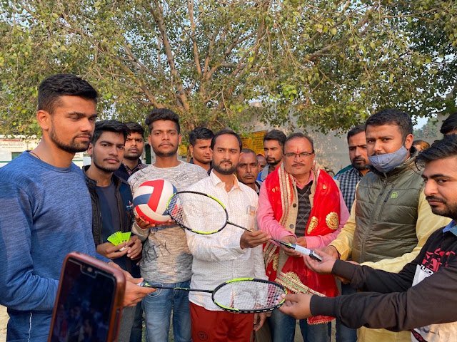 LUCKNOW | बक्शी का तालाब में कोरोना के संकट काल में भी कांग्रेस नेता ललन कुमार कर रहे जनता की सेवा