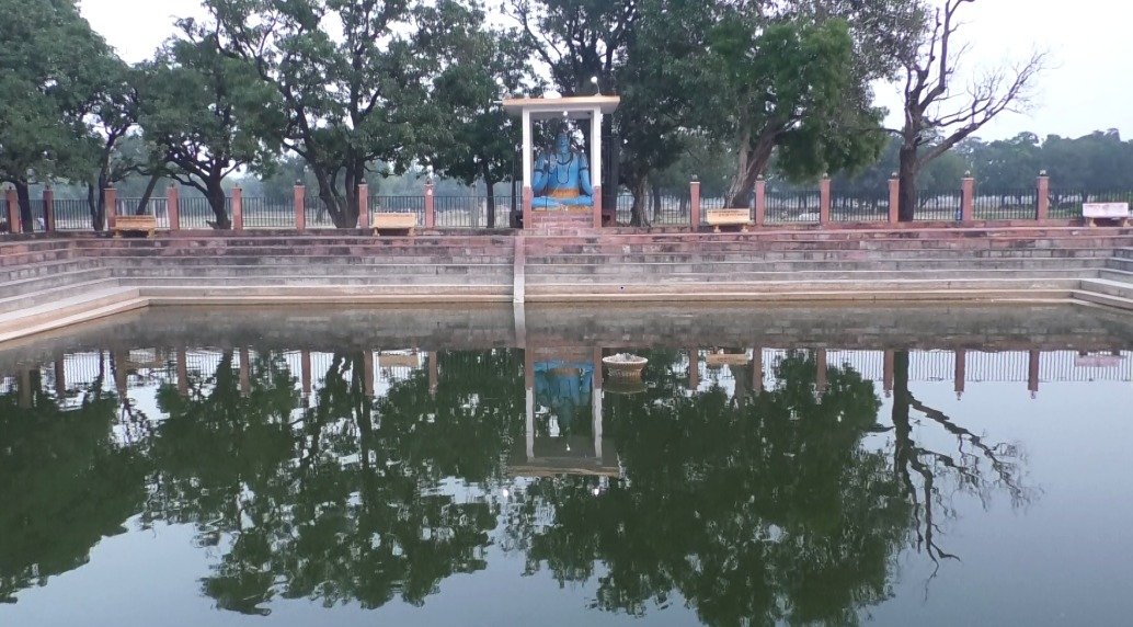 300 साल पुराना वो गंगागिरी धाम, जिसका मुगल और अंग्रेज़ भी कुछ न बिगाड़ सके - Image 7 GANGAGIRI-DHAM-LUCKNOW-BKT