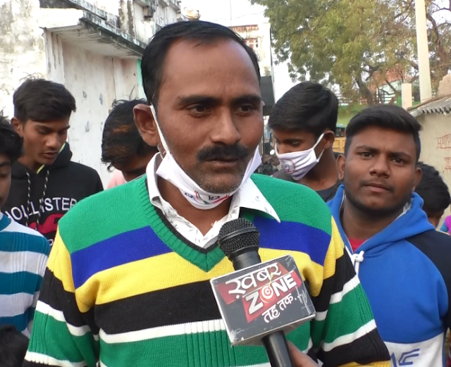 Lalan kumar distributed sports kit