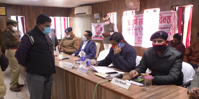 LUCKNOW । इटौंजा के दिव्यांग महेंद्र कुमार का नहीं बना राशन कार्ड, नगर पंचायत और तहसील के लगा रहा चक्कर ।