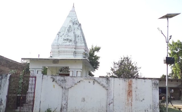 LUCKNOW | BKT में एक मंदिर के पास था अंधेरा, ललन भैया ने सोलर लाइट से जगमगा दिया