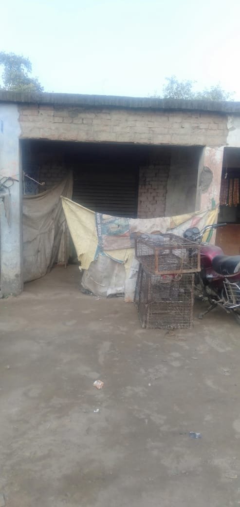 LUCKNOW | अवैध मांस विक्रेता की लापरवाही से कठवारा निवासी युवक के पैर में गंभीर चोट - Image 5 LUCKNOW | अवैध मांस विक्रेता की लापरवाही से कठवारा निवासी युवक के पैर में गंभीर चोट - Image 5