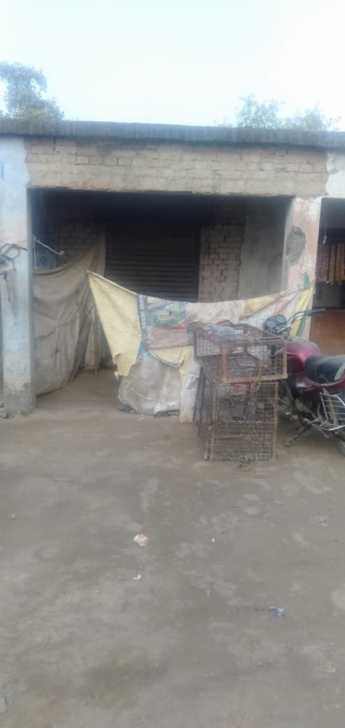 LUCKNOW | अवैध मांस विक्रेता की लापरवाही से कठवारा निवासी युवक के पैर में गंभीर चोट - Image 7 LUCKNOW | अवैध मांस विक्रेता की लापरवाही से कठवारा निवासी युवक के पैर में गंभीर चोट - Image 7