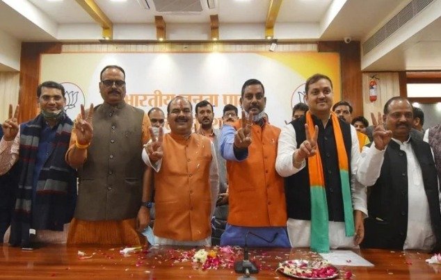 लखनऊ स्नातक सीट पर फहराया भगवा परचम, भाजपा को तीन, सपा को दो सीट मिली