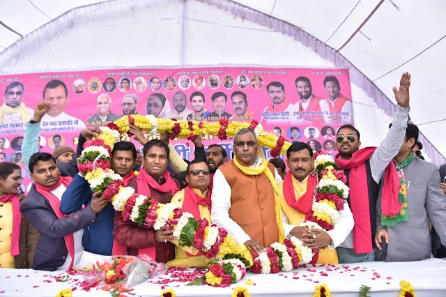 Prayagraj । भागीदारी संकल्प मोर्चा उत्तर प्रदेश में बड़ा विकल्प बनकर उभरा, ओवैसी के आने से सियासी पारा चढ़ा – ओमप्रकाश राजभर