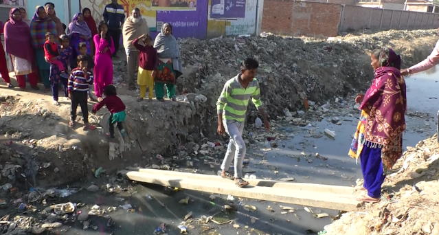 People of Ward 16 of Bakshi Ka Talab demand culvert