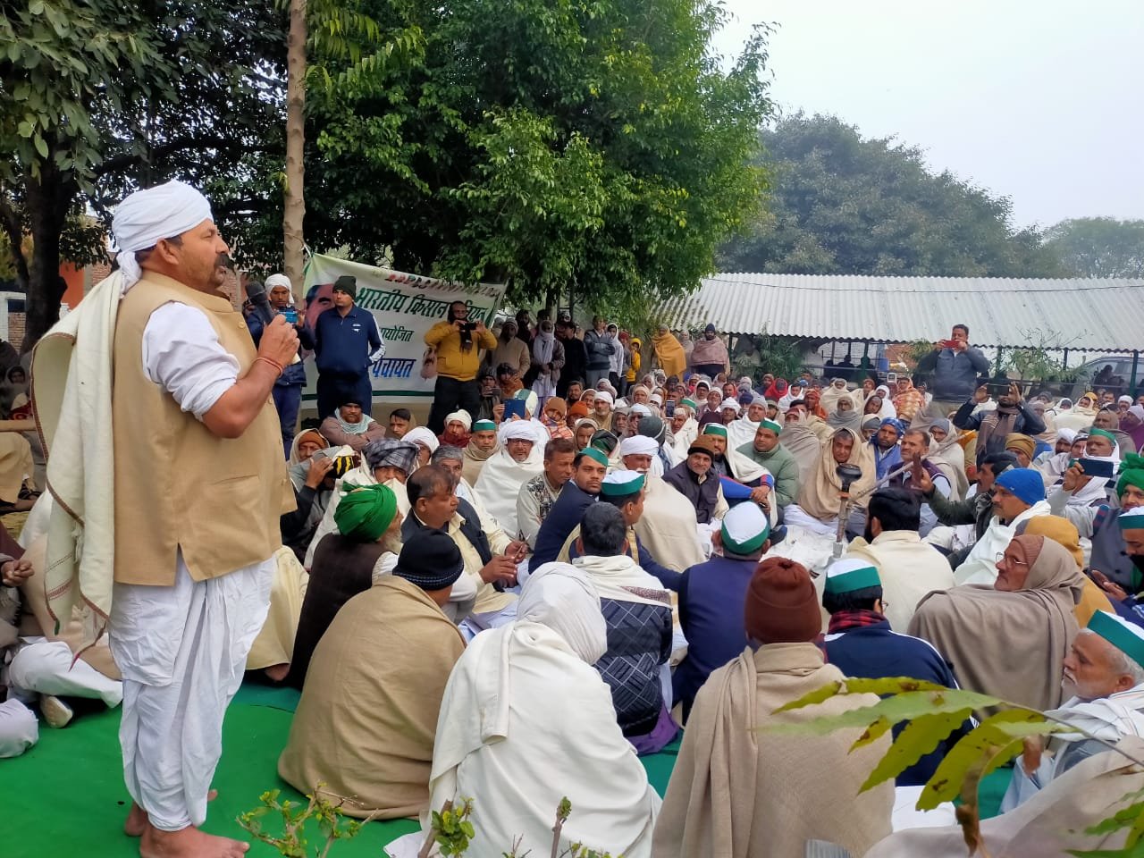 Muzaffarnagar । तीनों कृषि कानूनों के खिलाफ 25 जनवरी को दिल्ली कूच की तैयारी करें: किसान नेता नरेश टिकैत