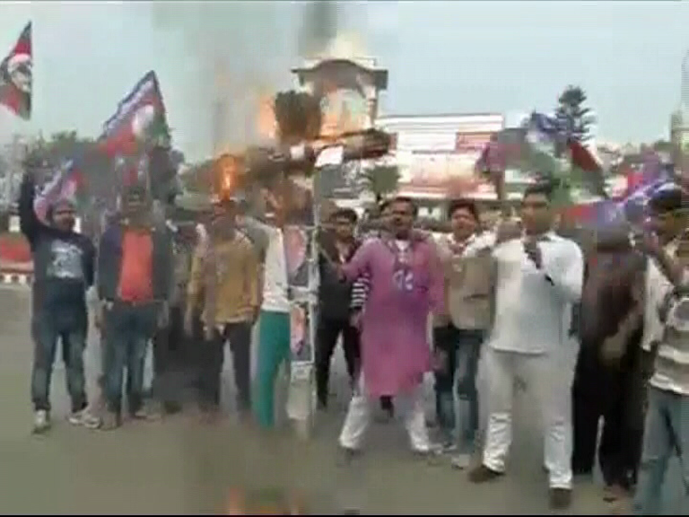 पार्टी नेता ही हत्या के विरोध में पटना में एलजेपी का प्रदर्शन