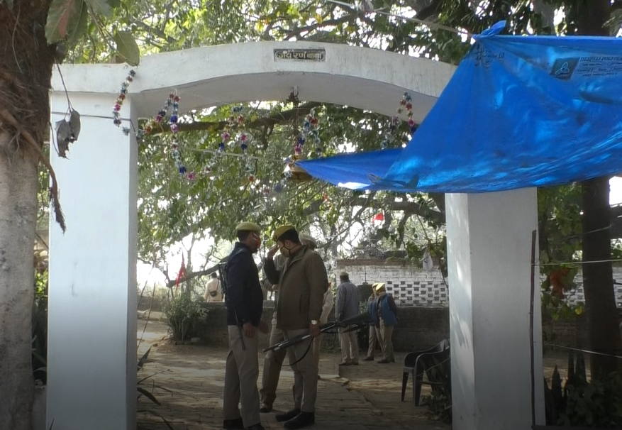 Lucknow । बक्शी का तालाब के शिवपुरी में बुजुर्ग पुजारी की हत्या की सनसनीखेज वारदात, हत्यारों की तलाश में जुटी पुलिस की टीमें Lucknow । बक्शी का तालाब के शिवपुरी में बुजुर्ग पुजारी की हत्या की सनसनीखेज वारदात, हत्यारों की तलाश में जुटी पुलिस की टीमें